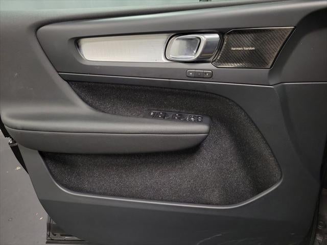 2019 Volvo XC40 Momentum