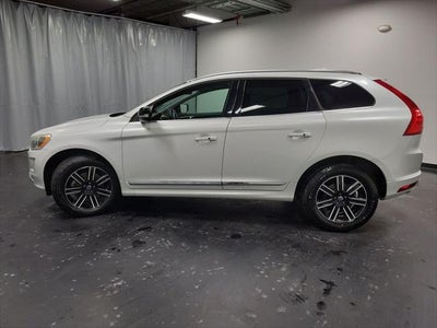 2017 Volvo XC60 T5 Dynamic