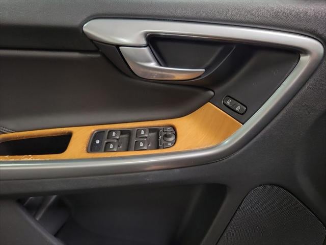 2017 Volvo XC60 T5 Inscription