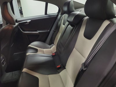 2016 Volvo S60 Cross Country T5 Platinum