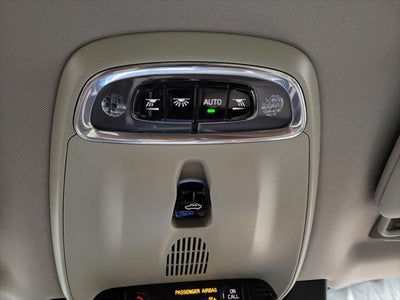 2017 Volvo XC90 T6 Momentum
