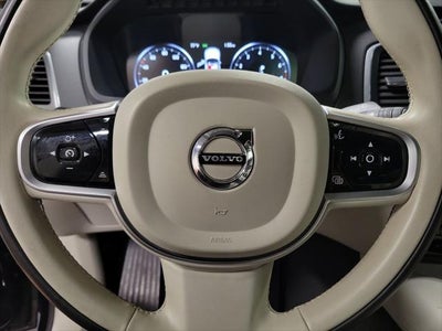 2019 Volvo XC90 T6 Momentum