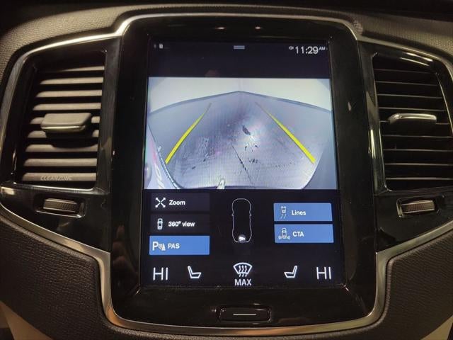 2016 Volvo XC90 T6 Momentum
