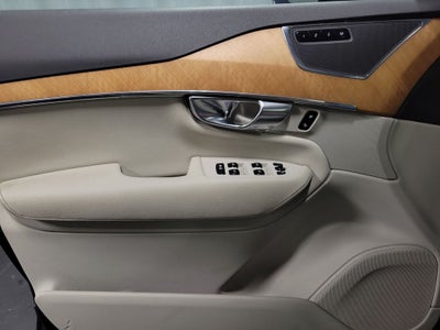 2021 Volvo XC90 Recharge Plug-In Hybrid T8 Inscription Expression 7 Passenger