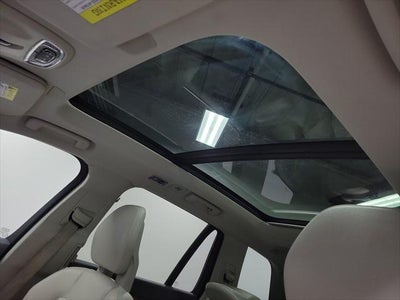 2021 Volvo XC90 Recharge Plug-In Hybrid T8 Inscription Expression 7 Passenger