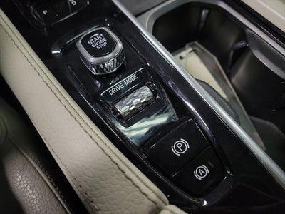 2021 Volvo XC90 Recharge Plug-In Hybrid T8 Inscription Expression 7 Passenger