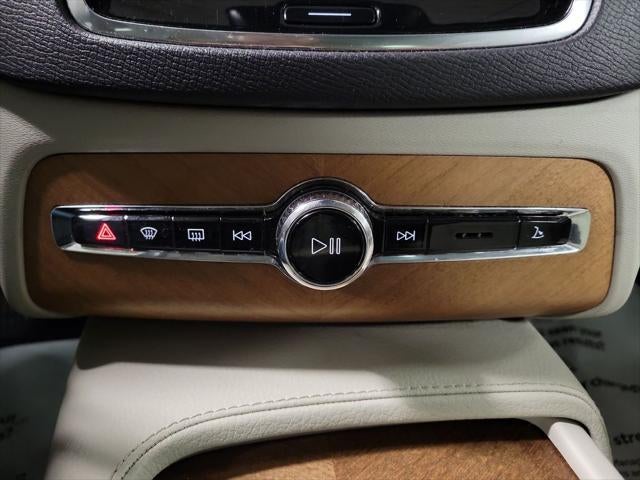 2021 Volvo XC90 Recharge Plug-In Hybrid T8 Inscription Expression 7 Passenger