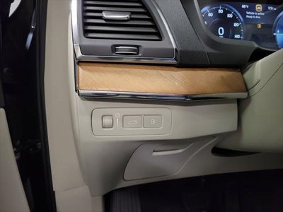 2021 Volvo XC90 Recharge Plug-In Hybrid T8 Inscription Expression 7 Passenger