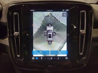 2021 Volvo XC40 Recharge Pure Electric P8