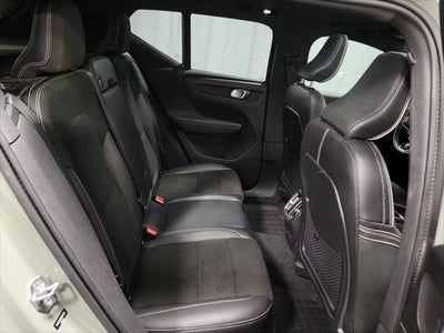 2021 Volvo XC40 Recharge Pure Electric P8