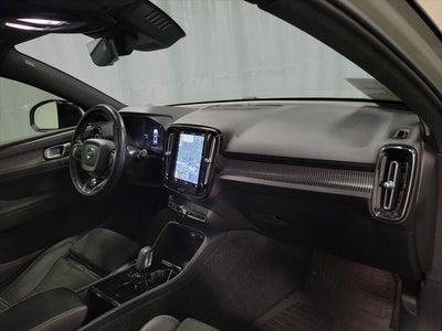 2021 Volvo XC40 Recharge Pure Electric P8