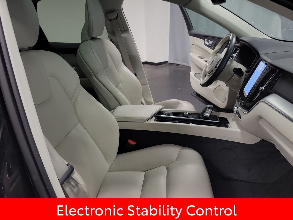 2024 Volvo XC60 Recharge Plug-In Hybrid T8 Plus