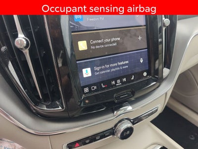 2024 Volvo XC60 Recharge Plug-In Hybrid Core Dark Theme