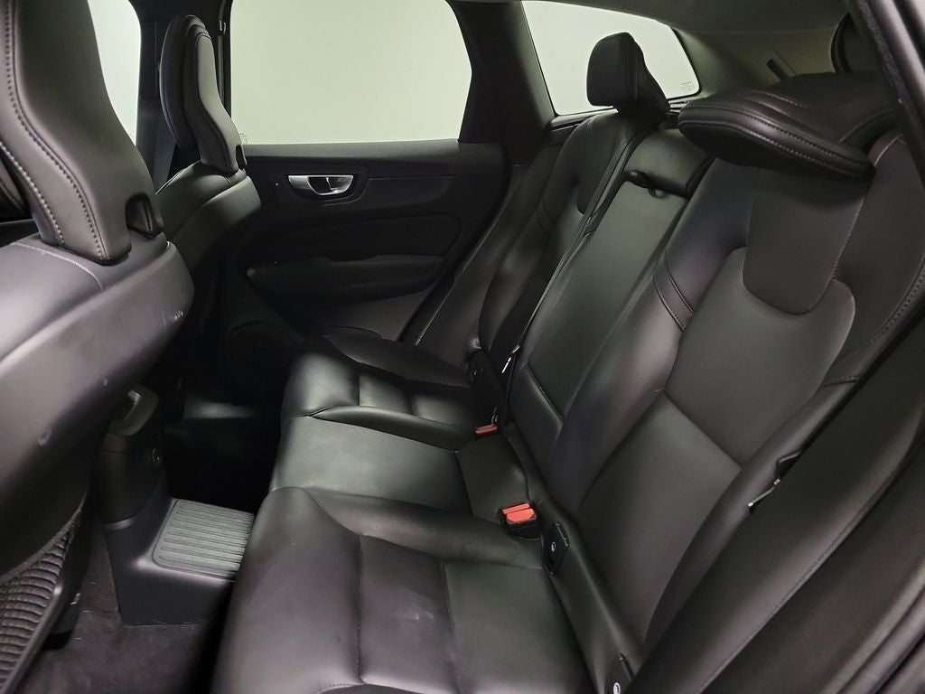 2024 Volvo XC60 Recharge Plug-In Hybrid T8 Plus Dark Theme