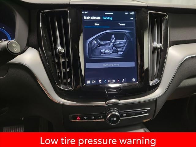 2024 Volvo XC60 Recharge Plug-In Hybrid T8 Plus Dark Theme