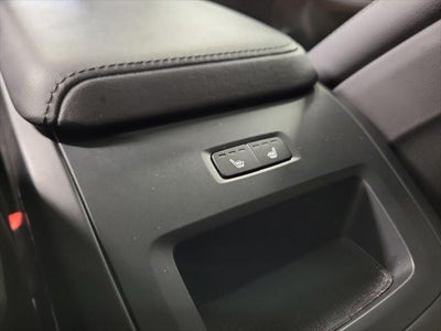 2024 Volvo XC60 Recharge Plug-In Hybrid T8 Plus Dark Theme