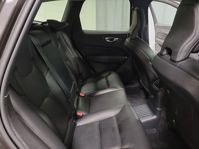 2024 Volvo XC60 Recharge Plug-In Hybrid T8 Plus Dark Theme