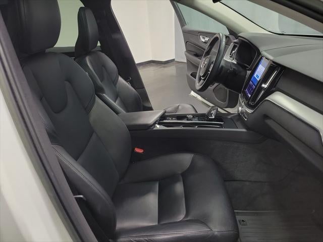 2023 Volvo XC60 B5 Core
