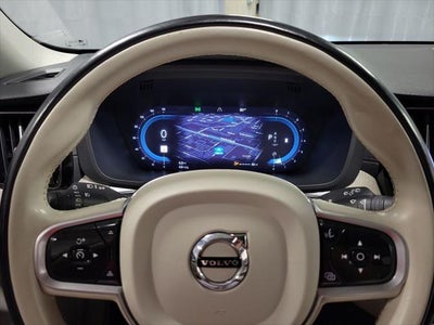 2022 Volvo XC60 B5 Inscription