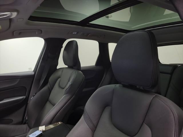 2024 Volvo XC60 B5 Plus Dark Theme