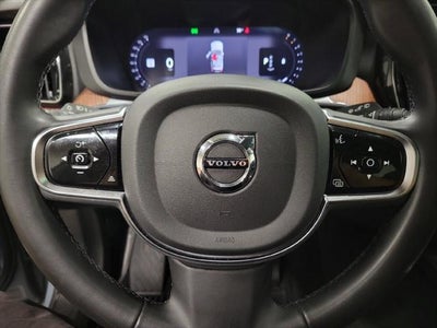 2024 Volvo XC60 B5 Plus Dark Theme