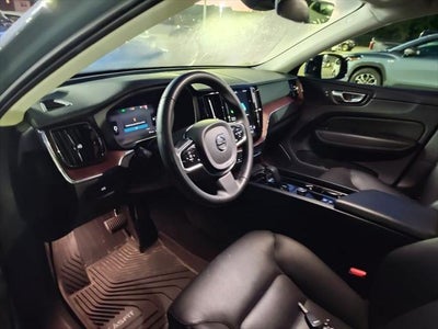 2024 Volvo XC60 B5 Plus Dark Theme
