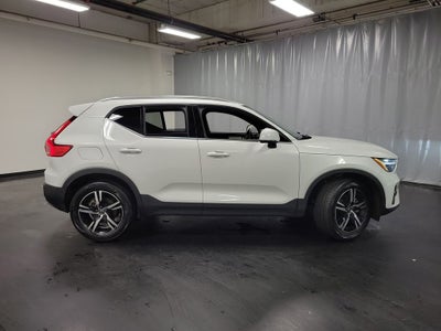 2024 Volvo XC40 B5 Core