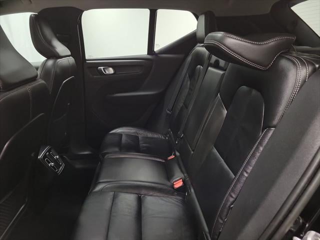 2023 Volvo XC40 B5 Plus Bright Theme
